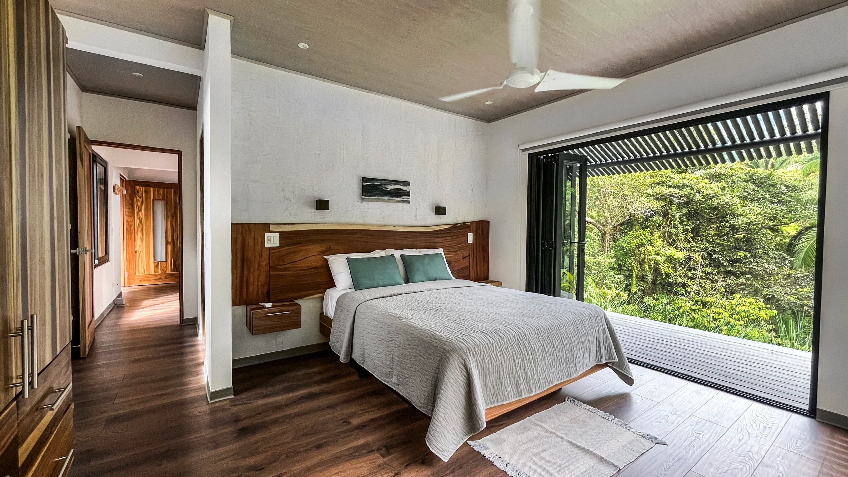 Riverside bedroom nature