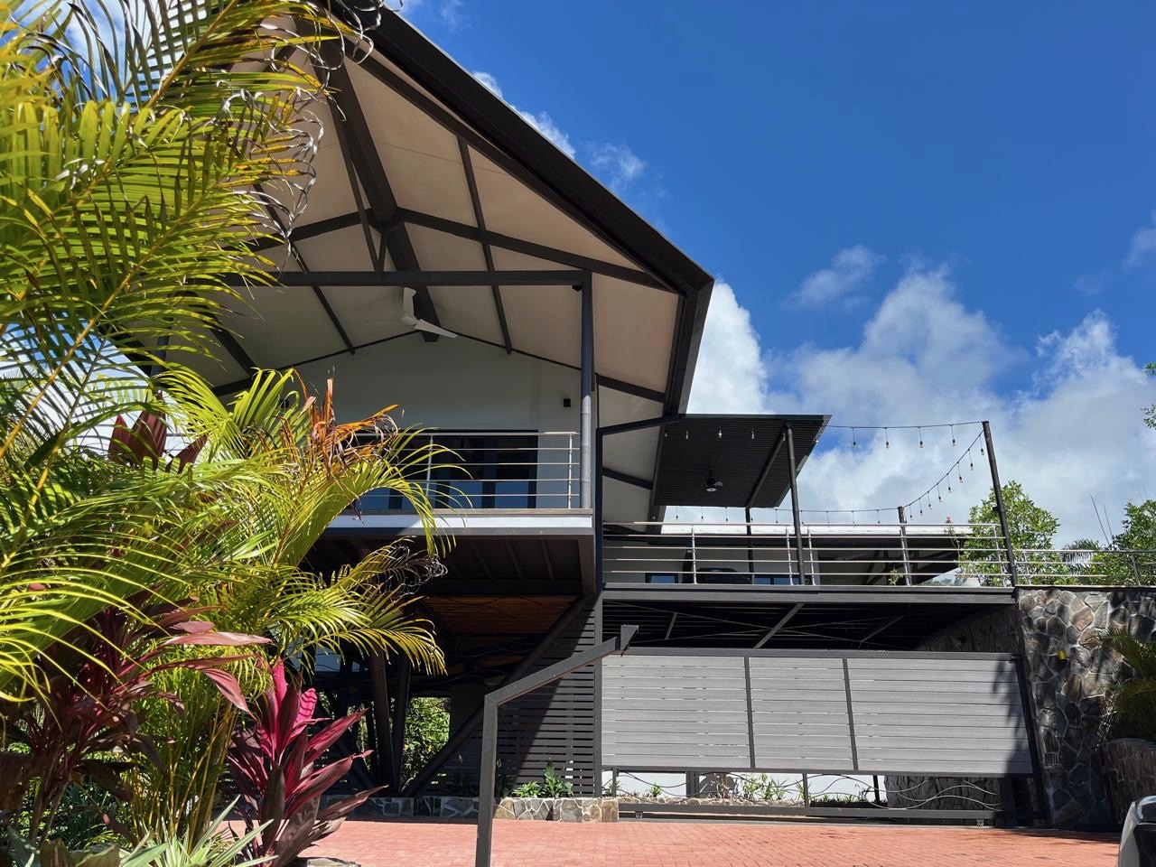 Exterior of Casa Ker Lumar villa in Uvita